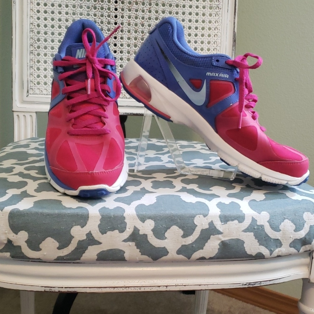 Nike pink and purple fit sole.